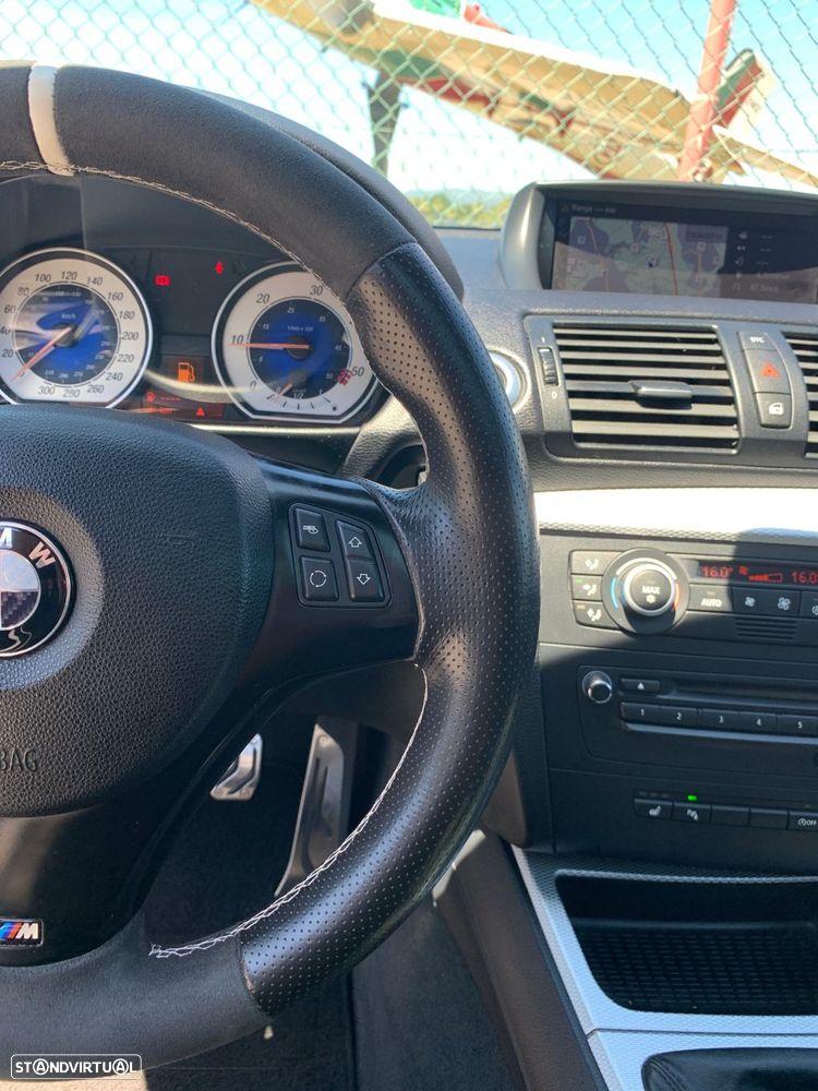BMW 123 d Coupe - 32