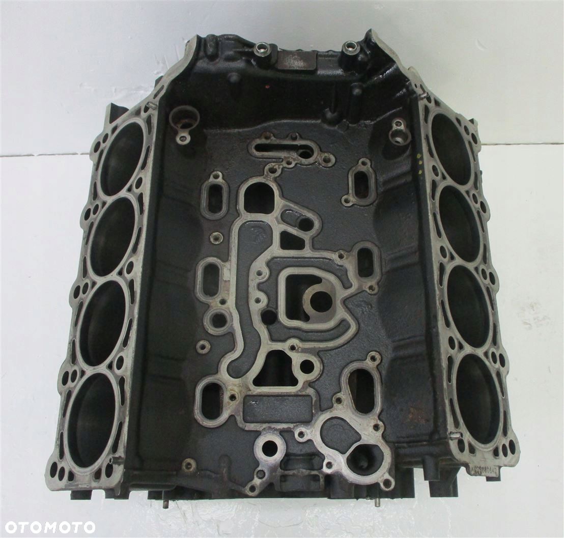 BLOK SILNIKA AUDI A8 D4 Q7 4.2 TDI V8 CDS 057023G - 1