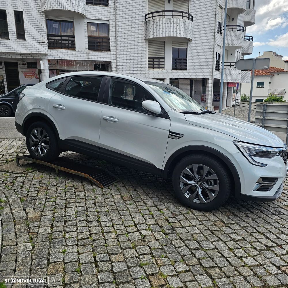 Renault Arkana 1.6 E-Tech Intens - 1