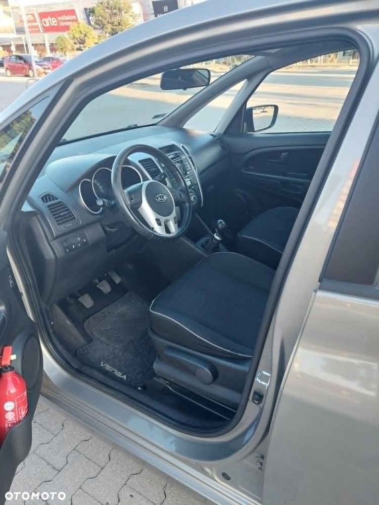 Kia Venga 1.4 CRDi L - 8
