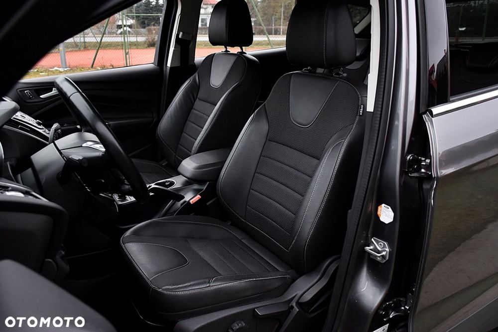 Ford Kuga 2.0 TDCi 4x4 Titanium - 17