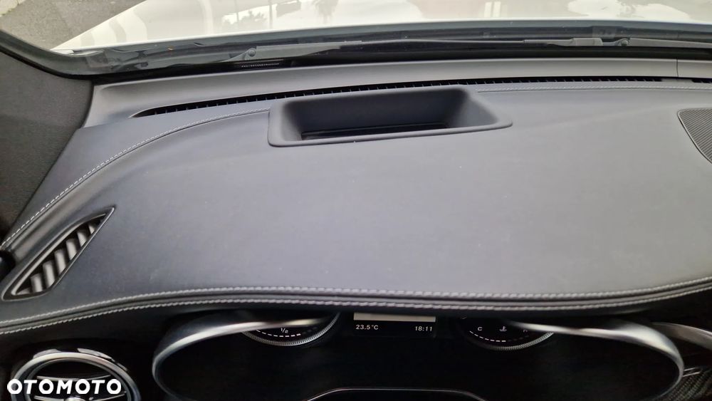 Mercedes-Benz GLC AMG 63 S 4Matic+ AMG Speedshift MCT 9G - 31