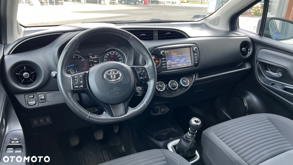 Toyota Yaris 1.5 Premium - 11