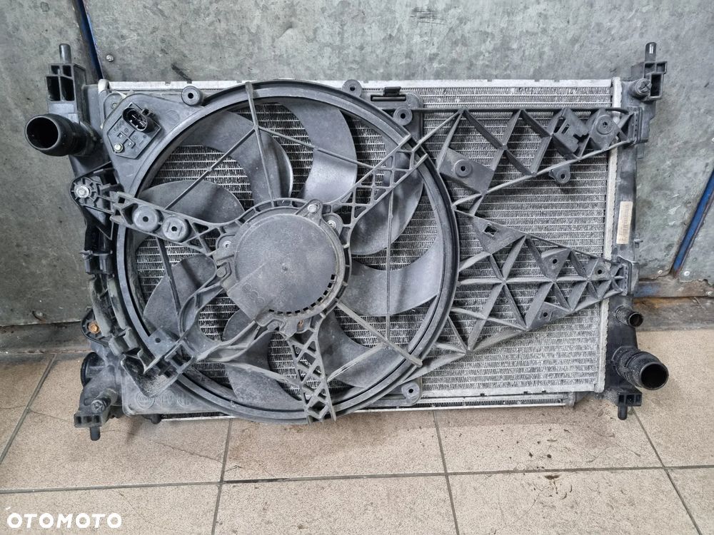 CHŁODNICA WENTYLATOR INTERCOOLER OPEL COMBO D FIAT DOBLO 3 III 11r. 1.3 CDTI