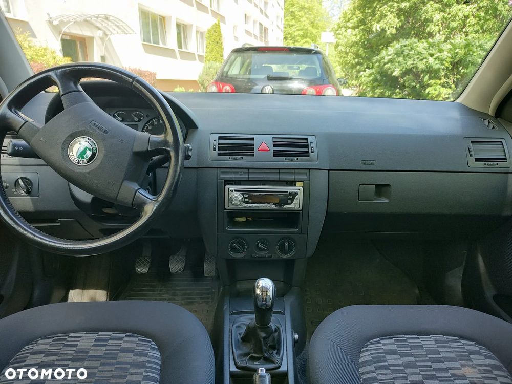Skoda Fabia 1.4 16V Ice Classic - 5