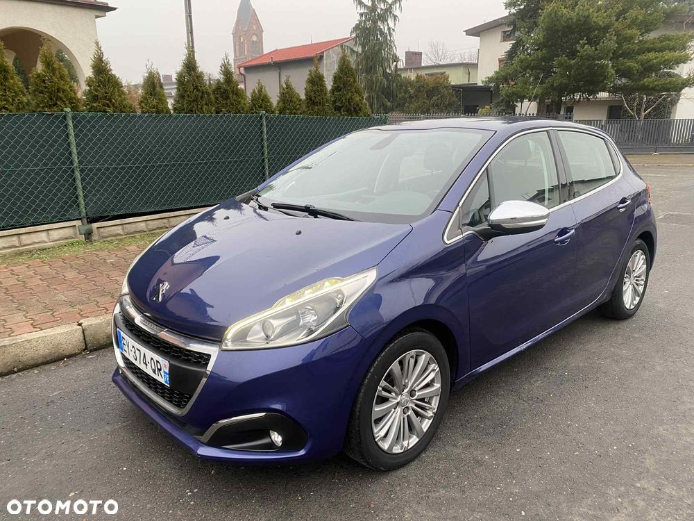 Peugeot 208 PureTech 82 Allure - 2
