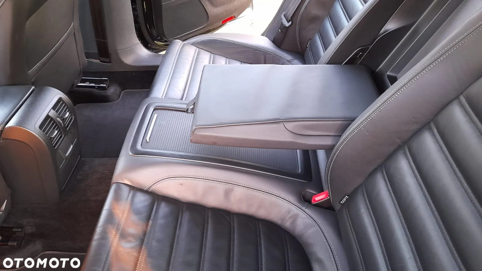 Volkswagen Passat 2.0 TSI Comfortline - 23