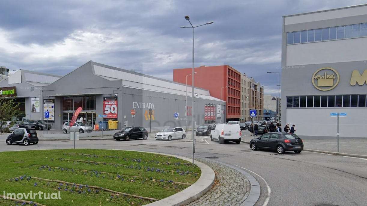 Loja | Armazém em Matosinhos Sul - Grande imagem: 2/16