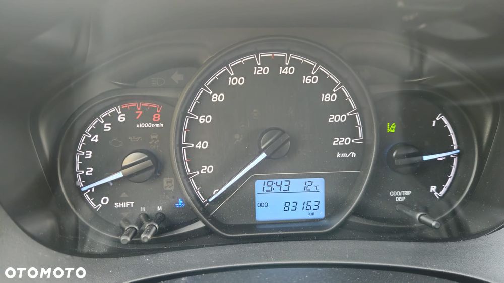 Toyota Yaris 1.5 Premium - 7