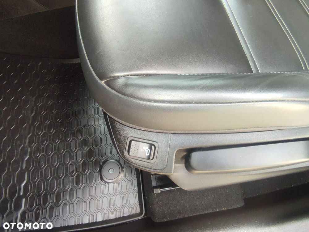 Fiat Tipo Kombi 1.6 MultiJet DCT Lounge - 26