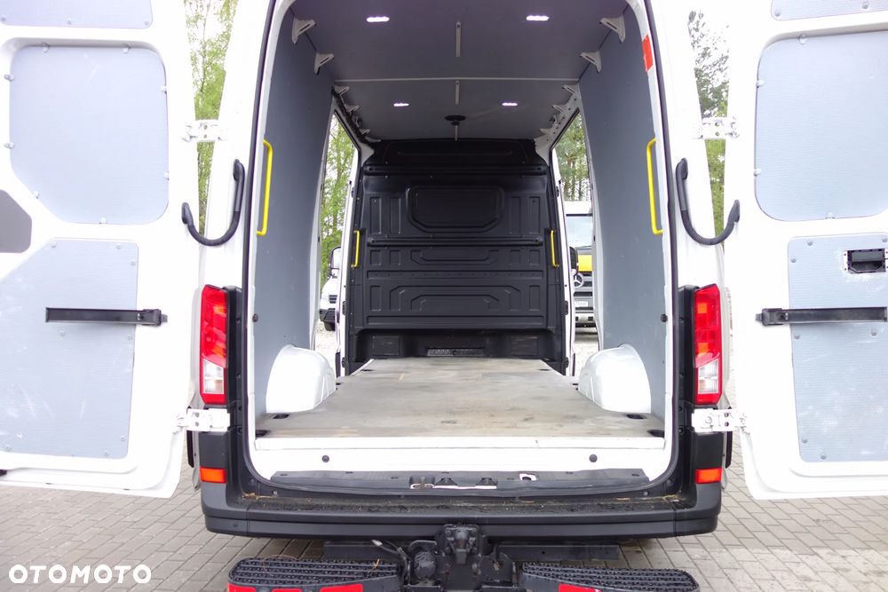 Volkswagen Crafter 2.0 tdi 177 KM L3H2 Klima Poduszki Webasto Kamera 2 x Drzwi Boczne - 14