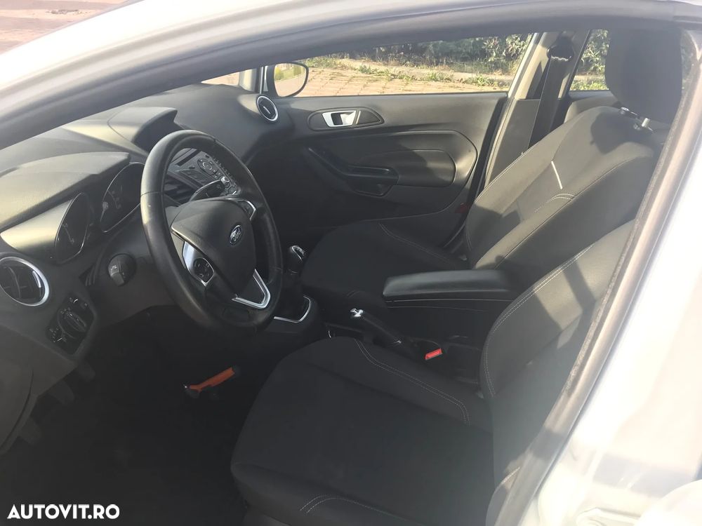 Ford Fiesta - 5