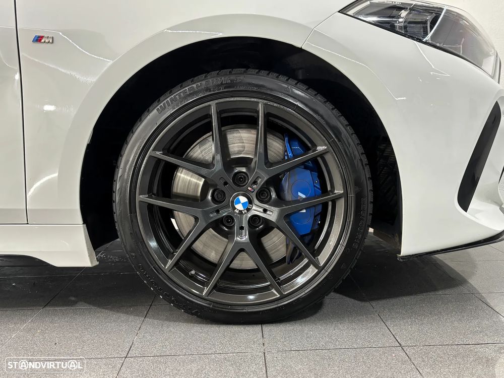 BMW M135i xDrive - 11