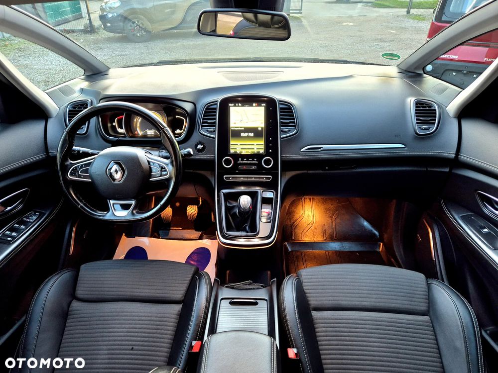 Renault Grand Scenic Energy TCe 130 S&S Bose Edition - 21