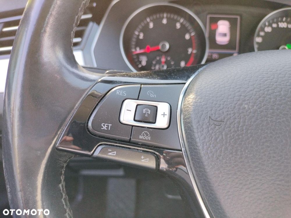 Volkswagen Passat 1.8 TSI BMT Comfortline DSG - 23