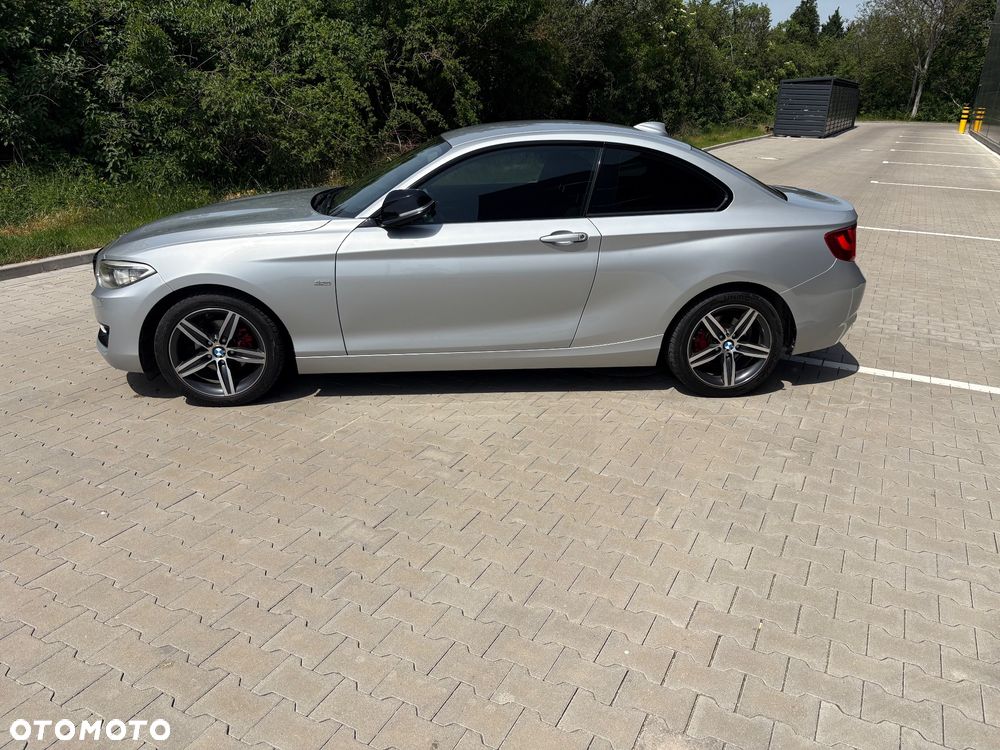 BMW Seria 2 218d Sport Line - 4