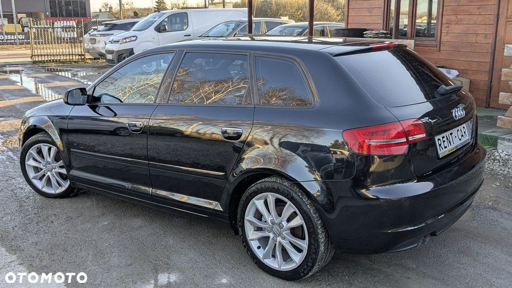 Audi A3 Sportback - 6