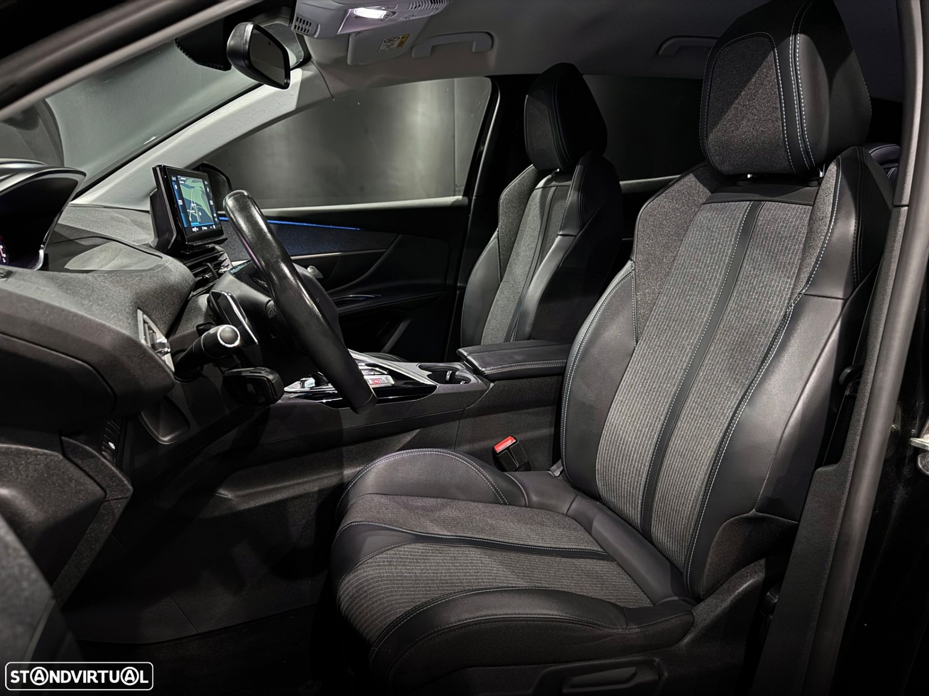 Peugeot 3008 1.5 BlueHDi Allure Pack EAT8 - 15