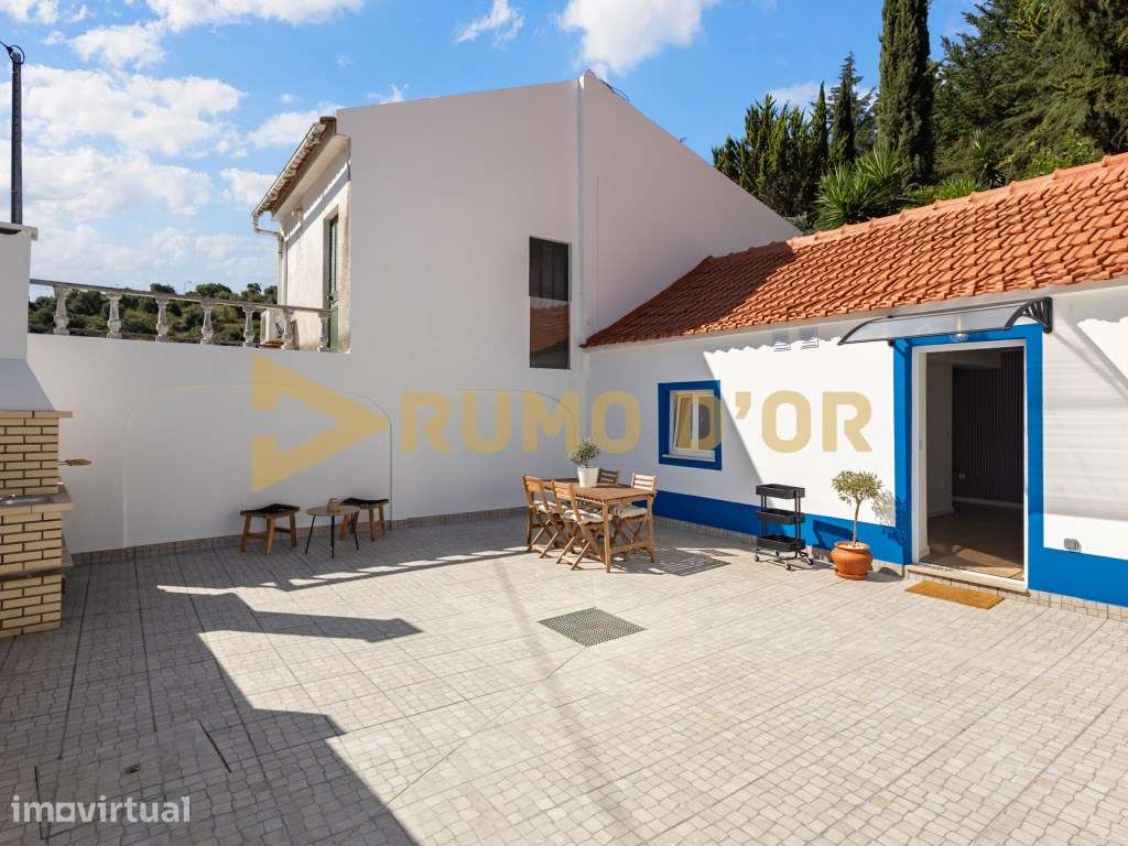 Moradia T1 Renovada com Amplo Logradouro a 5 Minutos de Alenquer - Grande imagem: 2/12