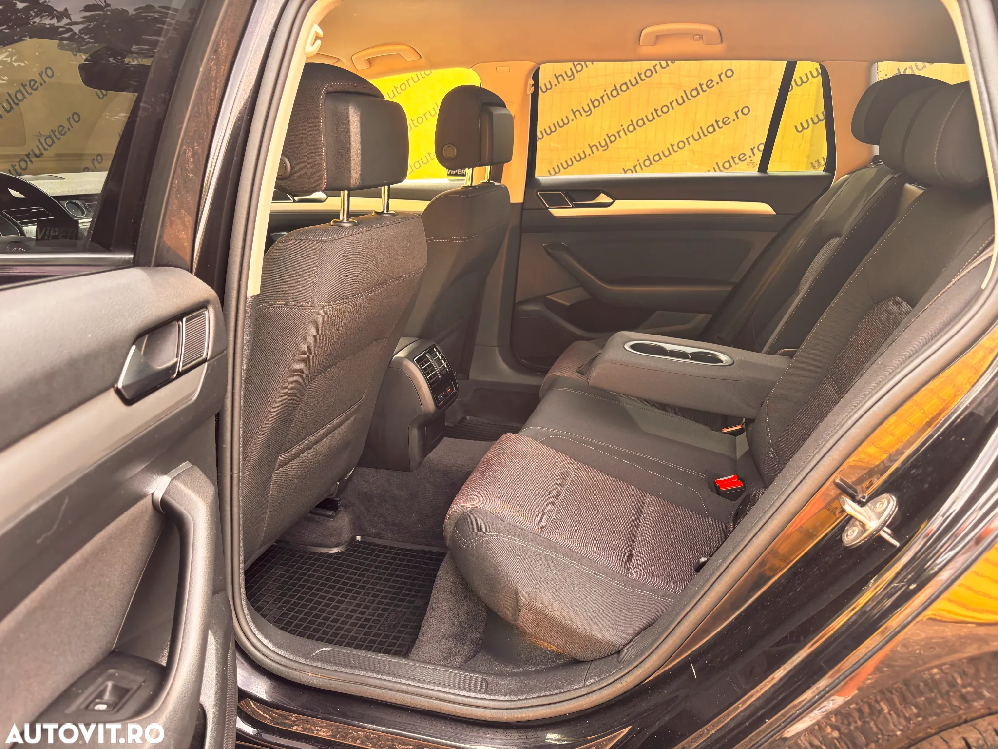 Volkswagen Passat - 27