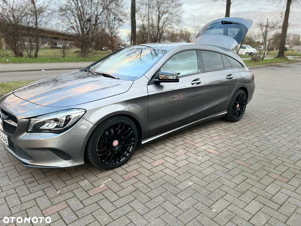 Mercedes-Benz CLA 250 7G-DCT UrbanStyle Edition - 2