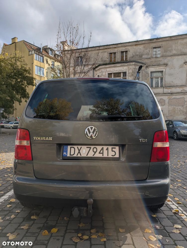 Volkswagen Touran 2004 photo 5