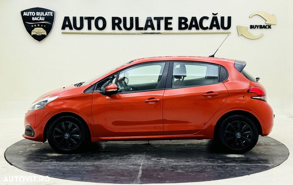 Peugeot 208 - 5