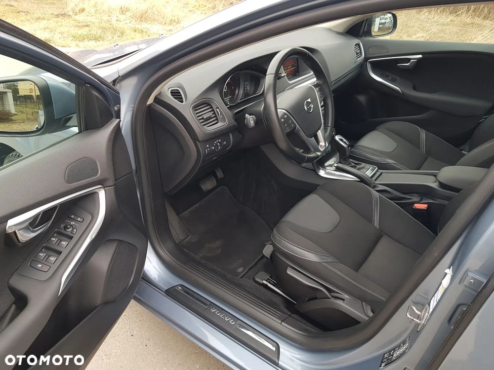 Volvo V40 D2 Geartronic Inscription - 13