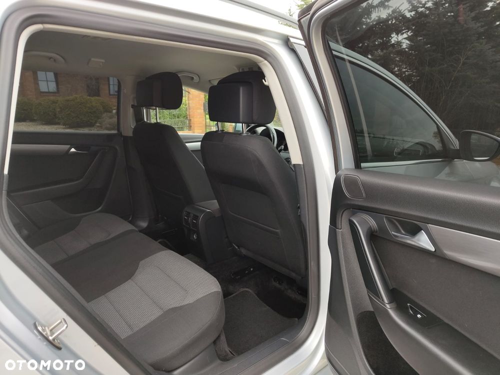 Volkswagen Passat - 7