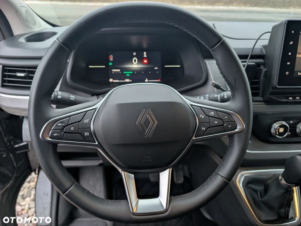 Renault Trafic Grand 2.0 dCi EDC - 10