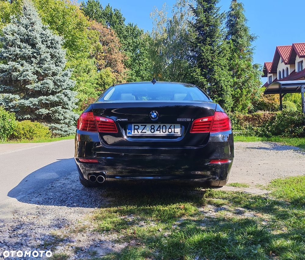 BMW Seria 5 528i xDrive - 3