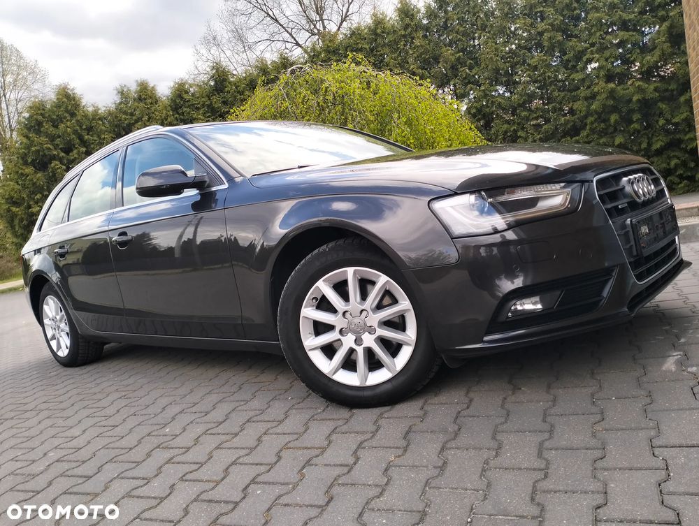 Audi A4 Avant 2.0 TDI DPF quattro Attraction - 4