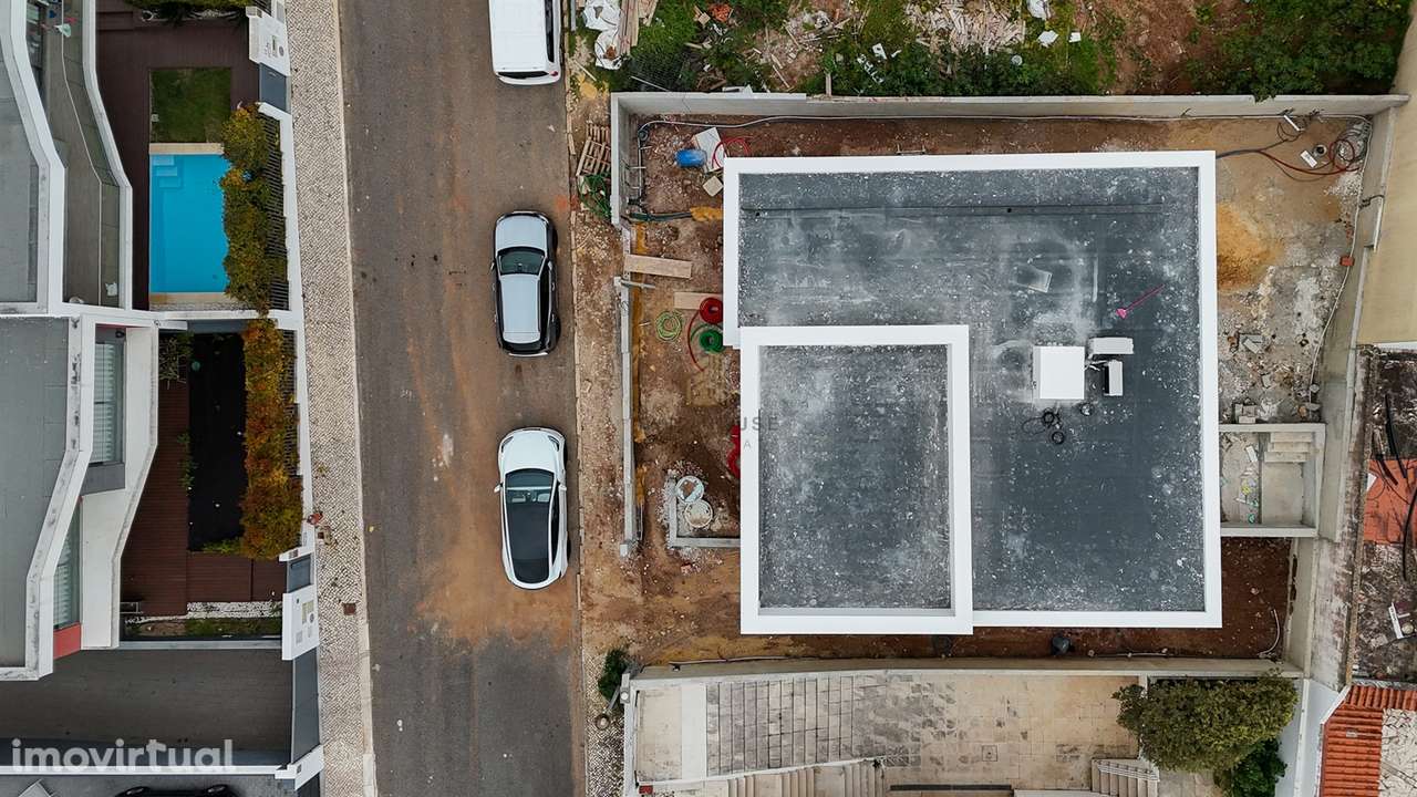 Moradia Isolada T5 com piscina e jardim no Arneiro - Grande imagem: 4/28