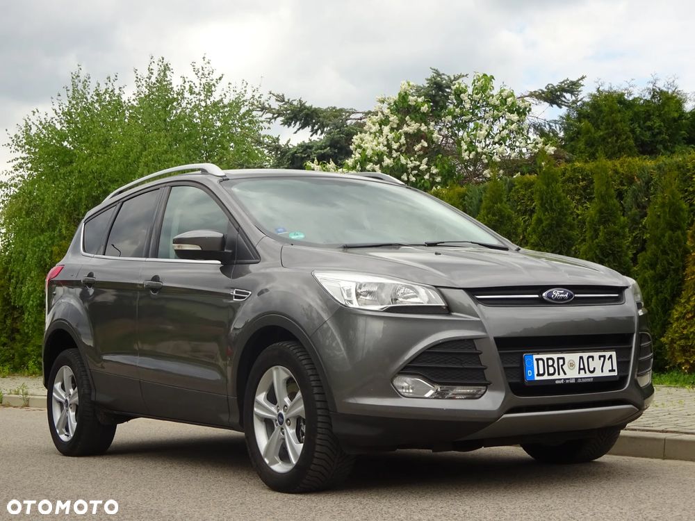 Ford Kuga - 1