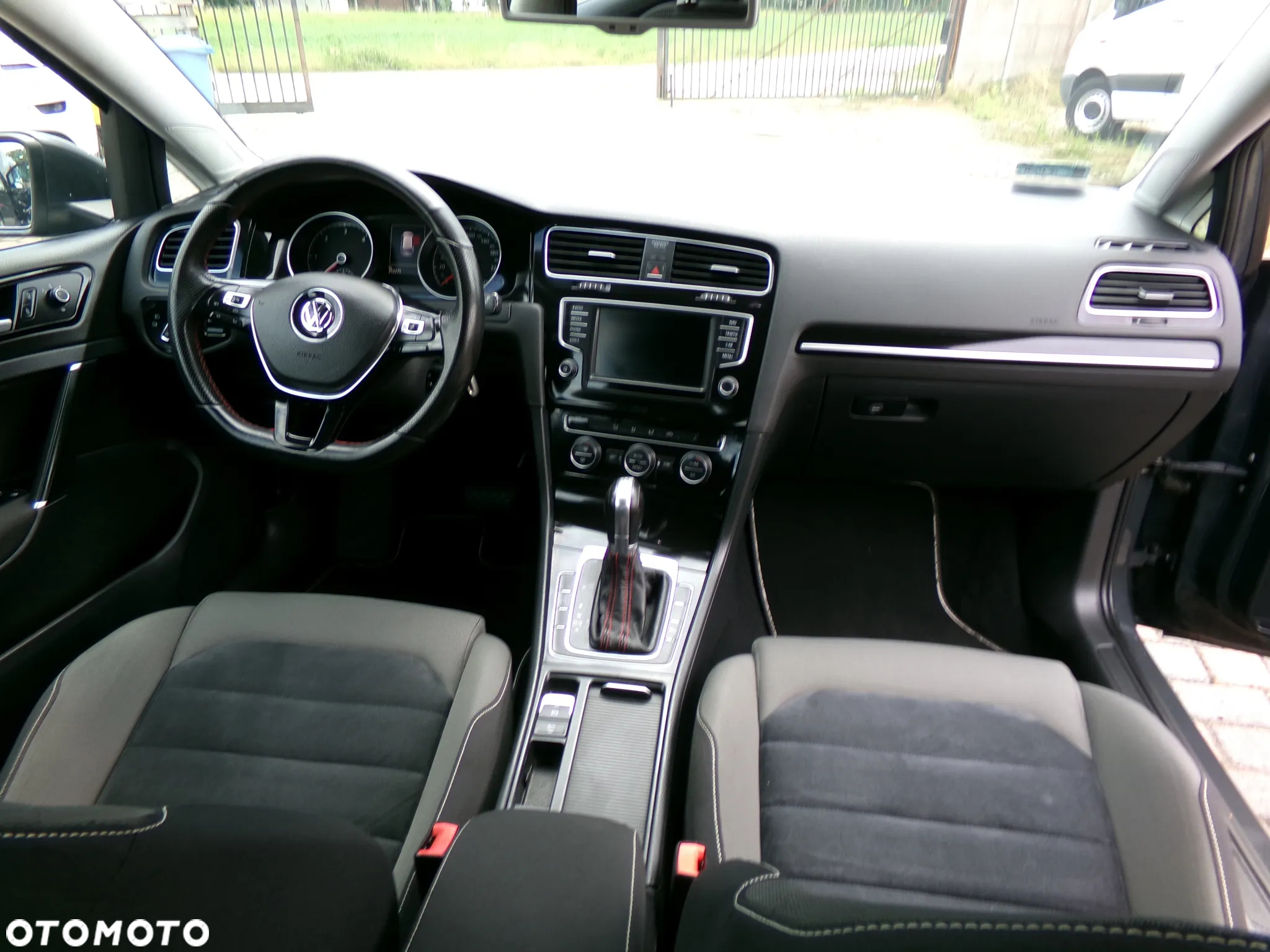 Volkswagen Golf VII 2.0 TDI BMT Highline DSG - 18