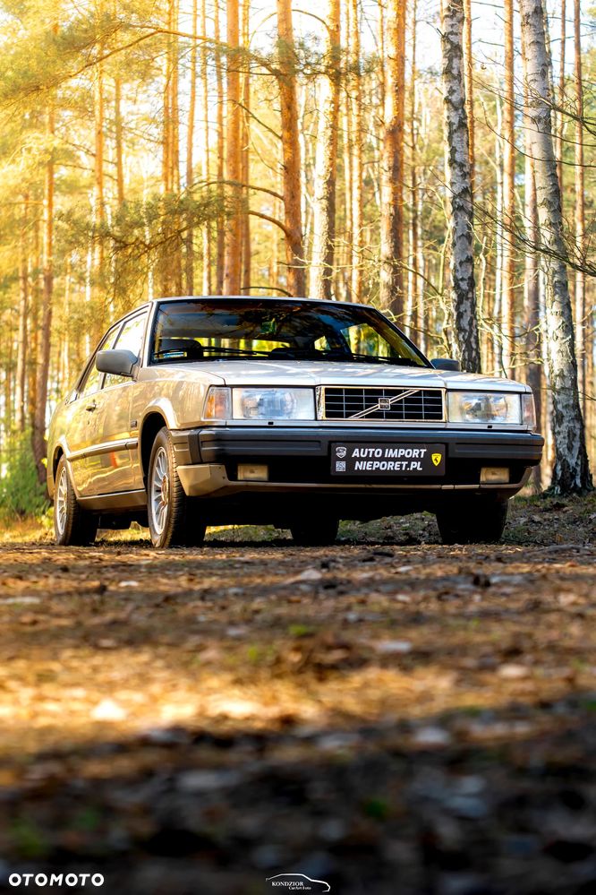 Volvo 780 - 1