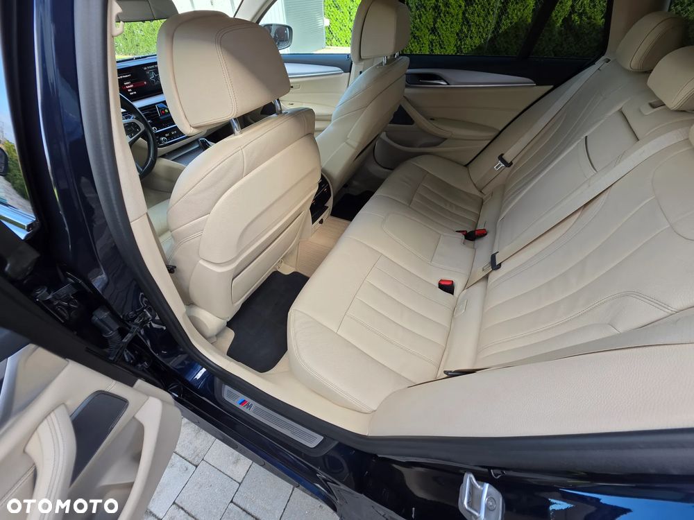 BMW Seria 5 520d xDrive M Sport sport - 30
