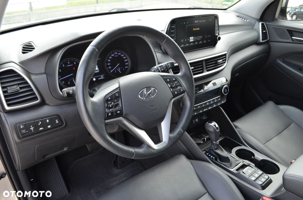 Hyundai Tucson 1.6 T-GDI GO 4WD DCT - 27