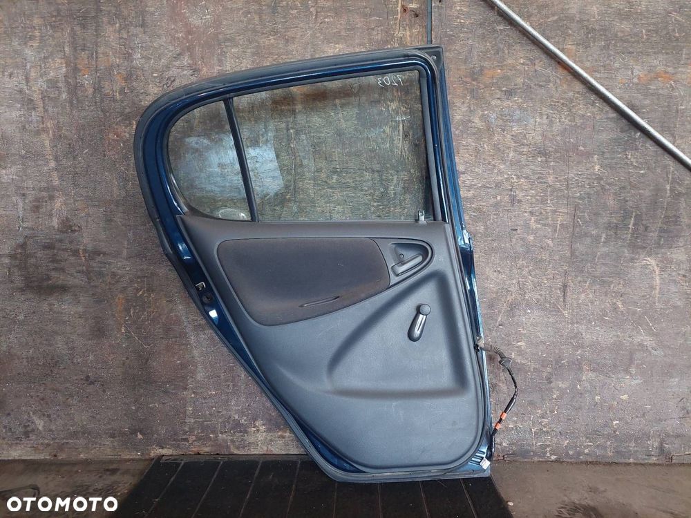 DRZWI KOMPLETNE LEWY TYŁ TOYOTA YARIS I 8P4 - 6