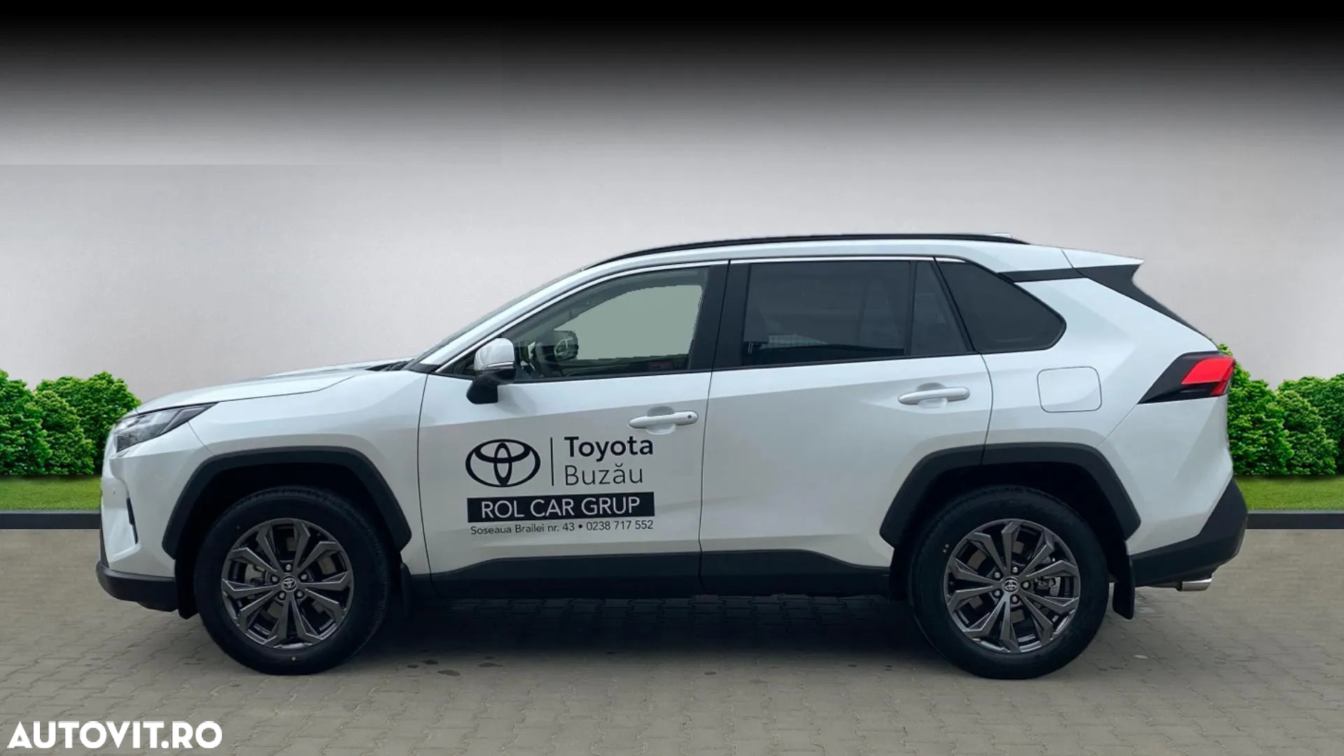 Toyota RAV4 2.5 Hybrid VVT-iE 4x4 Luxury - 2