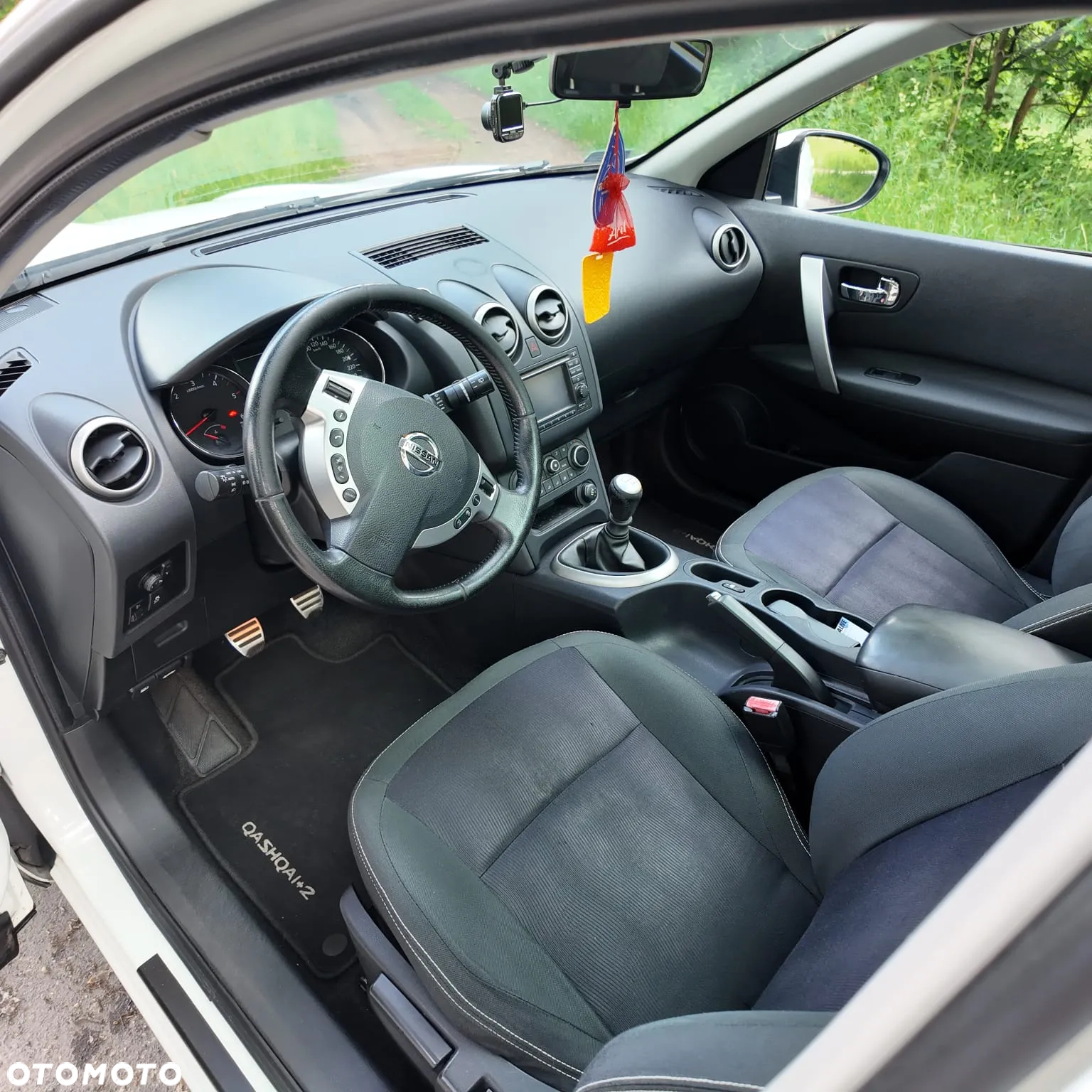 Nissan Qashqai+2 - 9