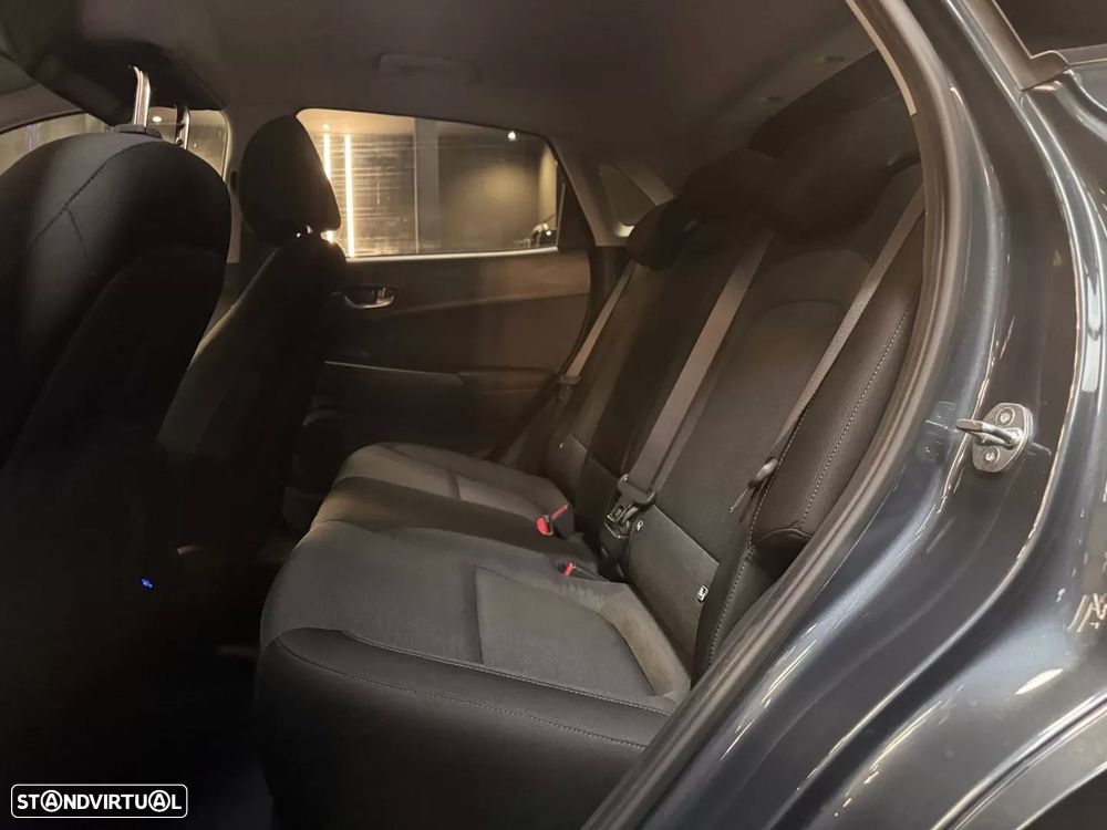 Hyundai Kauai Premium - 21