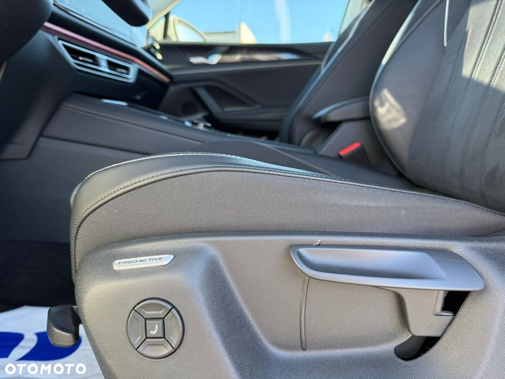 Volkswagen Tiguan 1.5 eHybrid PHEV 150kW Elegance DSG - 12
