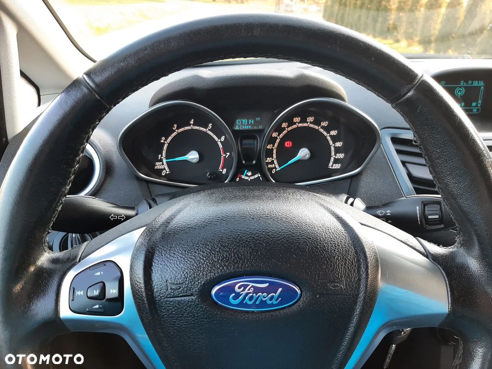 Ford Fiesta - 9
