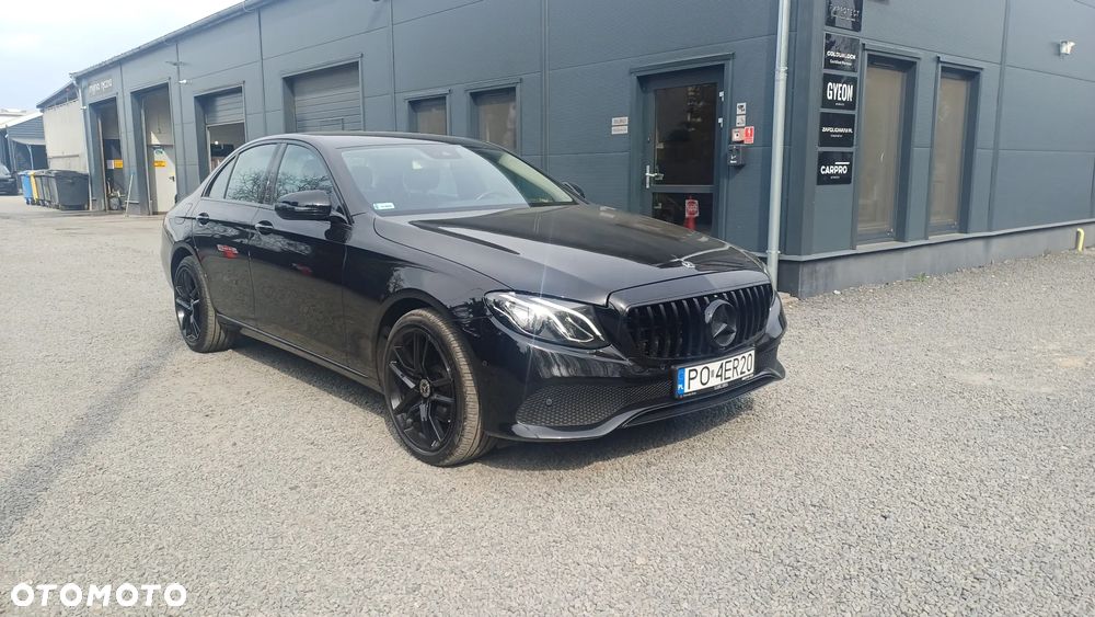 Mercedes-Benz Klasa E 220 d 4-Matic 9G-TRONIC