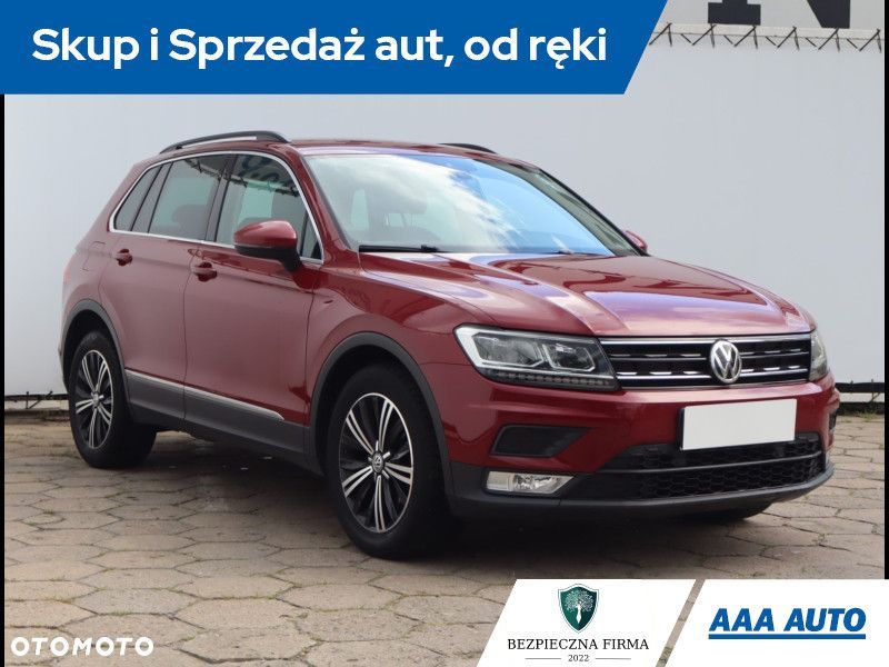 Volkswagen Tiguan - 2