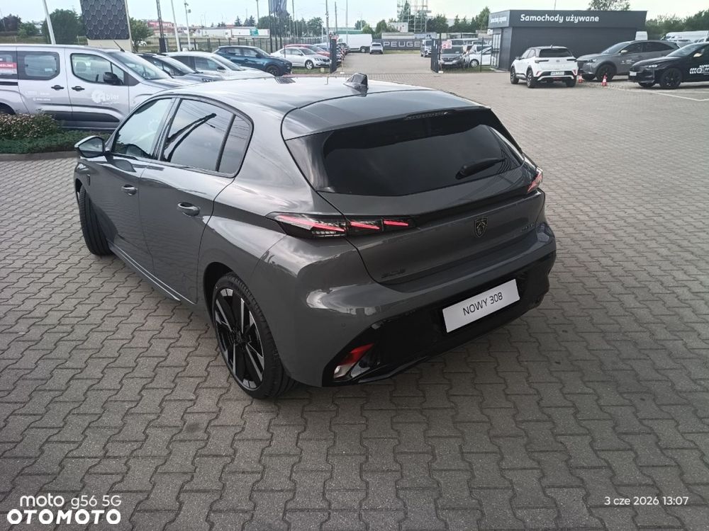 Peugeot 308 - 8