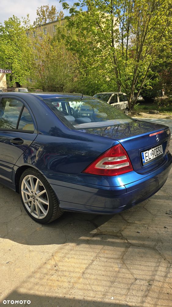 Mercedes-Benz Klasa C 220 CDI Classic - 10