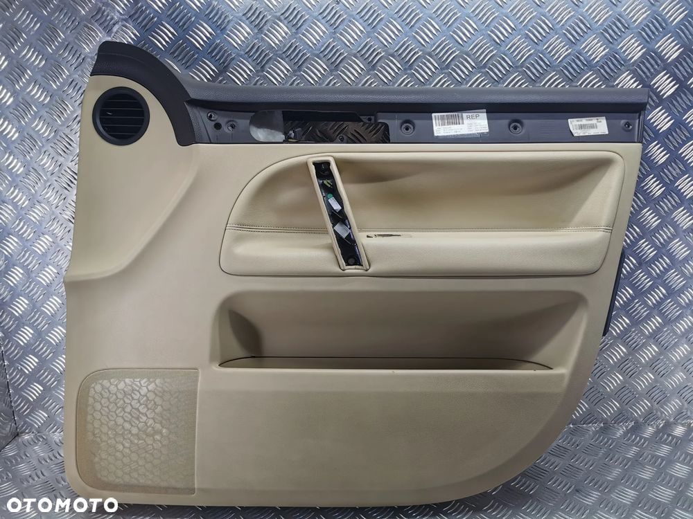VW TOUAREG 7L 03-09R TAPICERKA BOCZEK DRZWI PRZOD PRAWY PASAZERA KREMOWY BEZOWY BANANOWY - 1