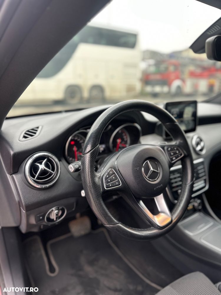 Mercedes-Benz CLA - 11